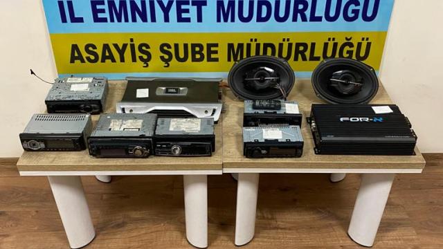 Kahramanmaraşta araçlardan hırsızlık yapan 3 şüpheli tutuklandı