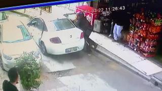 Kapkaça uğrayan kadın metrelerce sürüklendi