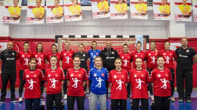 Muratpaşa Belediyespor, Avrupa kupası hedefini son maça kadar sürdürmeyi planlıyor