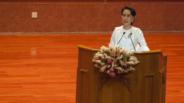 Myanmarda devrik lider Suu Çiinin gözaltı süresi uzatıldı