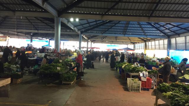 Koronavirüs testi pozitif çıktı, pazarda satış yaptı