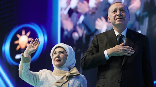 Emine Erdoğan'dan AK Parti'nin kuruluşunun 25. yıl dönümüne ilişkin paylaşım