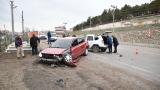 Giresun'da, otomobil park halindeki otomobillere çarptı: 1 yaralı