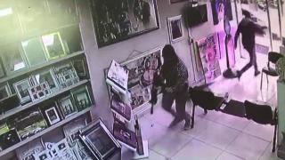 Alacaklı oldukları kişiyi pompalı tüfekle kovaladılar