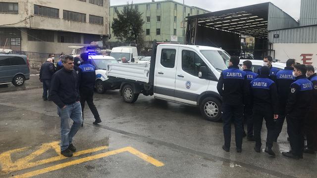 İzmirde 3 zabıta memuru denetim sırasında saldırıya uğradı