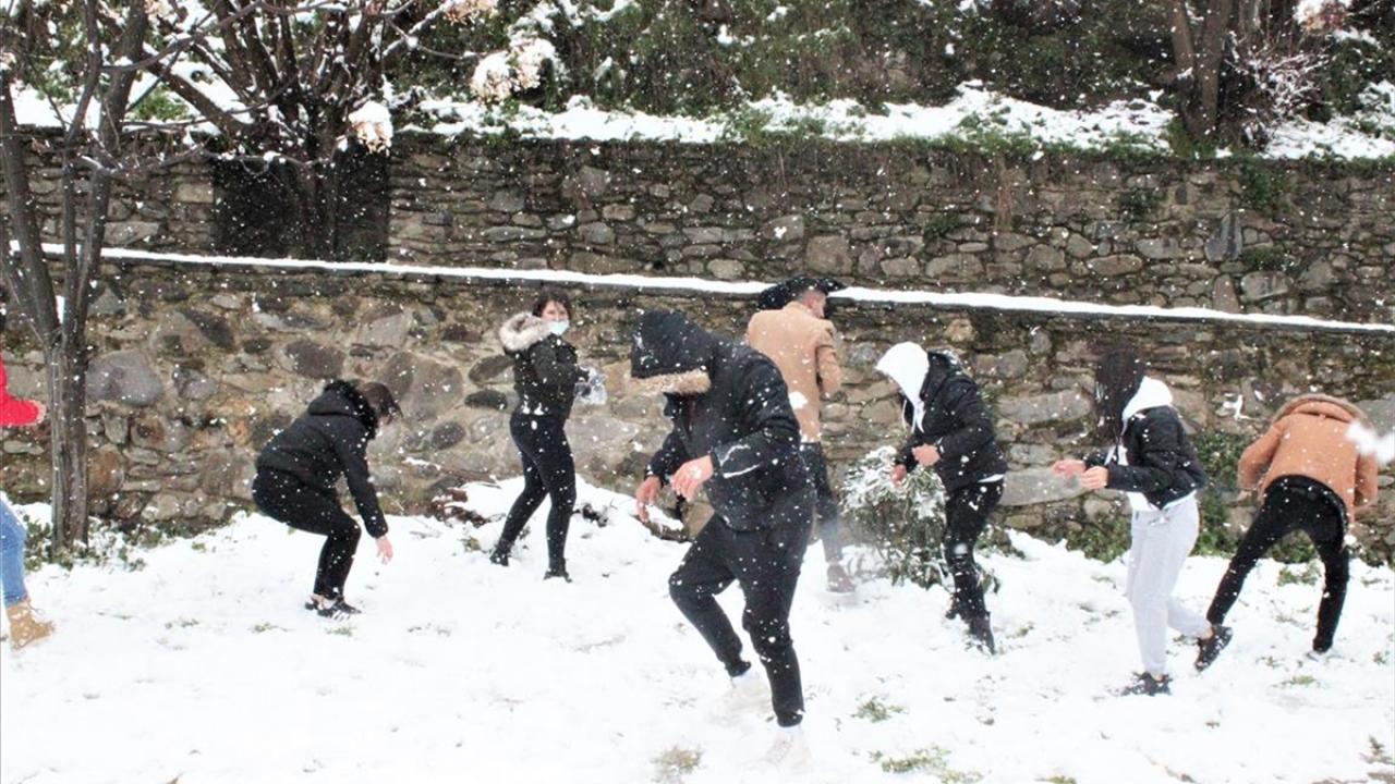 Kar yağışı ender olarak görülüyor