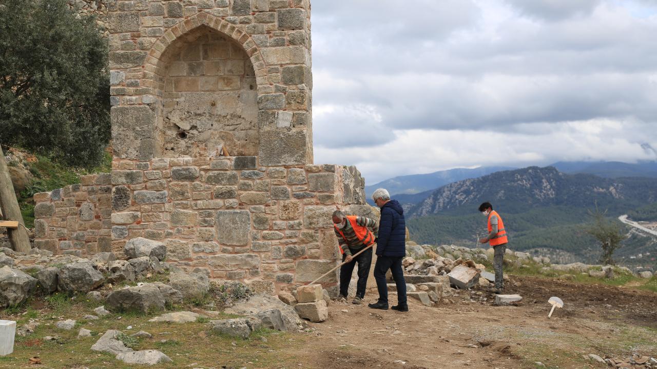 700 YILLIK ÇEŞMEDEN SU AKMAYA BAŞLADI