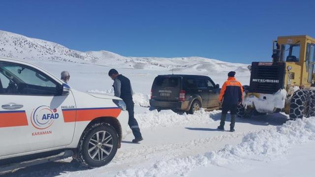 Karamanda aracın kara saplandığı bölgede kaybolan genç aranıyor