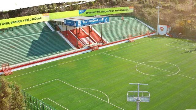 Yenilenen Beylerbeyi Stadı açıldı