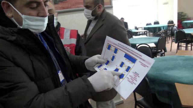 Avcılarda kahvehanede oyun oynayanlara ceza