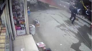 Muş'ta fırtına: 50 evin çatısı uçtu