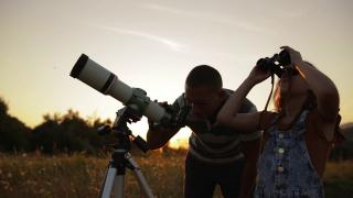 Gökyüzünü izleyen amatör gözler