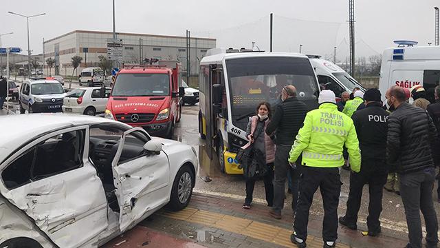 Çanakkale Orman Bölge Müdürü trafik kazası geçirdi: 2 ölü, 3 yaralı