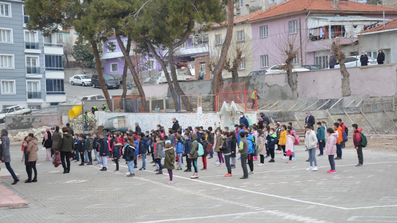 ÇOK YÜKSEK RİSKLİ İLLERDE YÜZ YÜZE EĞİTİM