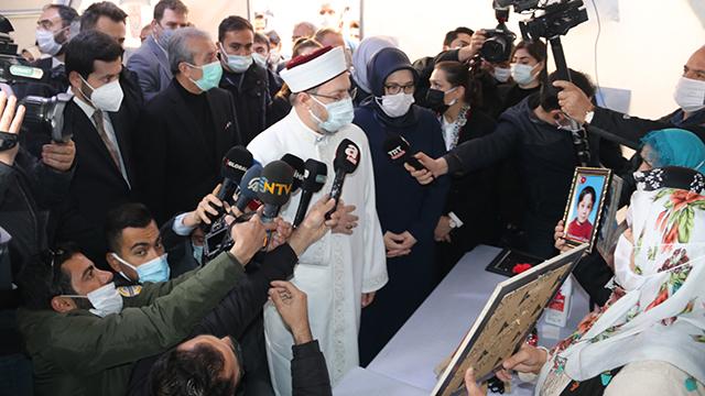Diyanet İşleri Başkanı Erbaştan Diyarbakır annelerine ziyaret