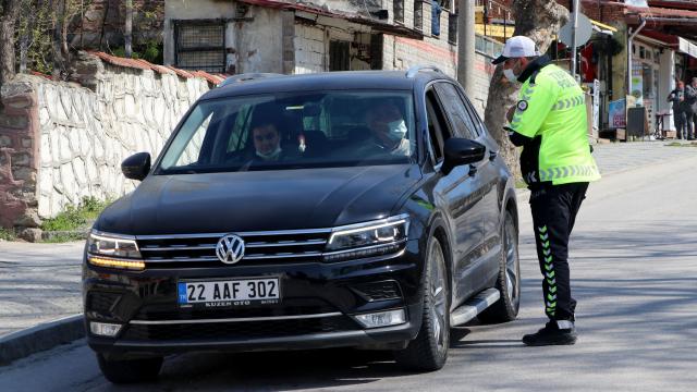 Covid-19da çok yüksek riskli iller arasındaki Edirnede denetimler yoğunlaştırıldı