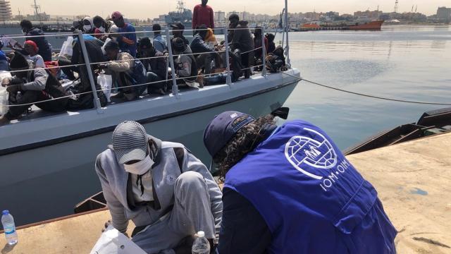 Libya açıklarında yaklaşık 1000 düzensiz göçmen yakalandı