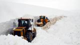 Muş'ta 'Kar Kaplanları' kapalı 159 köy yolunun tamamını ulaşıma açtı