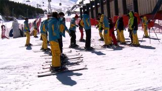 Hayatlarında ilk kez kayakla tanıştılar