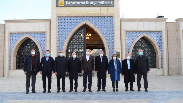 Birlik Başkanları İstişare Toplantısına katılan belediye başkanları Konyaya hayran kaldı