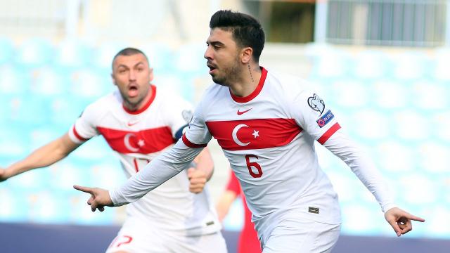 Ozan Tufan: Oynamak istediğim yer Premier Lig