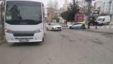 Gebze'de midibüs ile otomobil çarpıştı: 1 yaralı