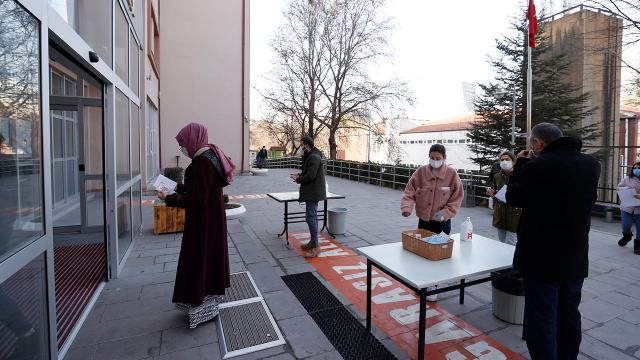 Yükseköğretim Kurumları Yabancı Dil Sınavı yapıldı