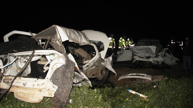 Şanlıurfada trafik kazası: 5 ölü, 1 yaralı