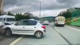 Makas atan sürücü önce tankere sonra bariyere çarptı