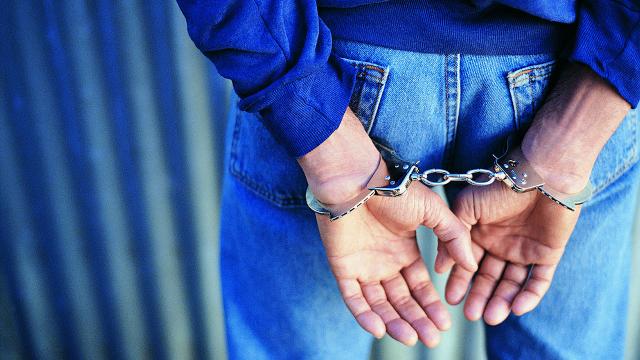 Kayseride yılbaşı öncesi terör örgütü DEAŞa yönelik operasyonda 5 zanlı yakalandı