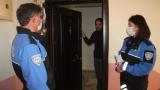 Amasya'da polis kapı kapı gezerek virüse karşı uyarıyor