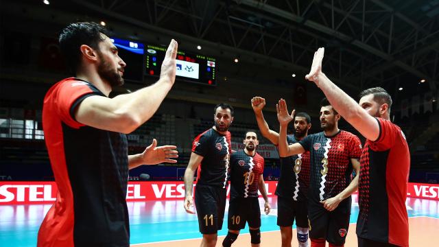 Kupa Voleyde şampiyon Spor Toto