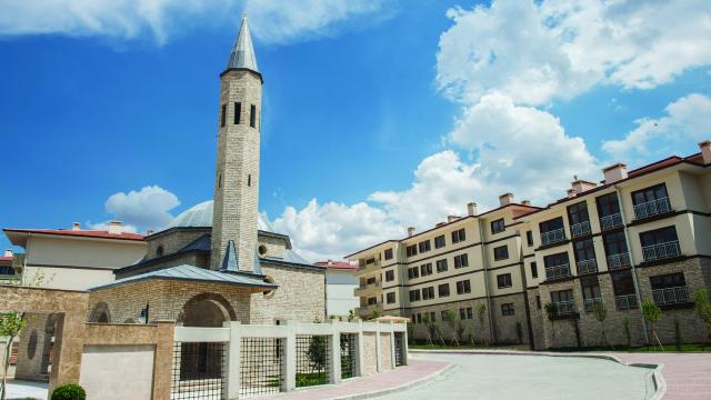 TOKİ, Gaziantepte inşa ettiği konutlardan 20 bin 813ünü hak sahiplerine teslim etti