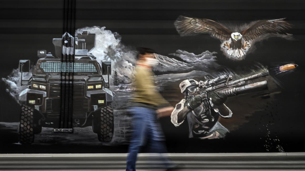 30 kilo kayısı ve 10 kilo çekirdeğinden Atatürk silüeti dikkat çekti