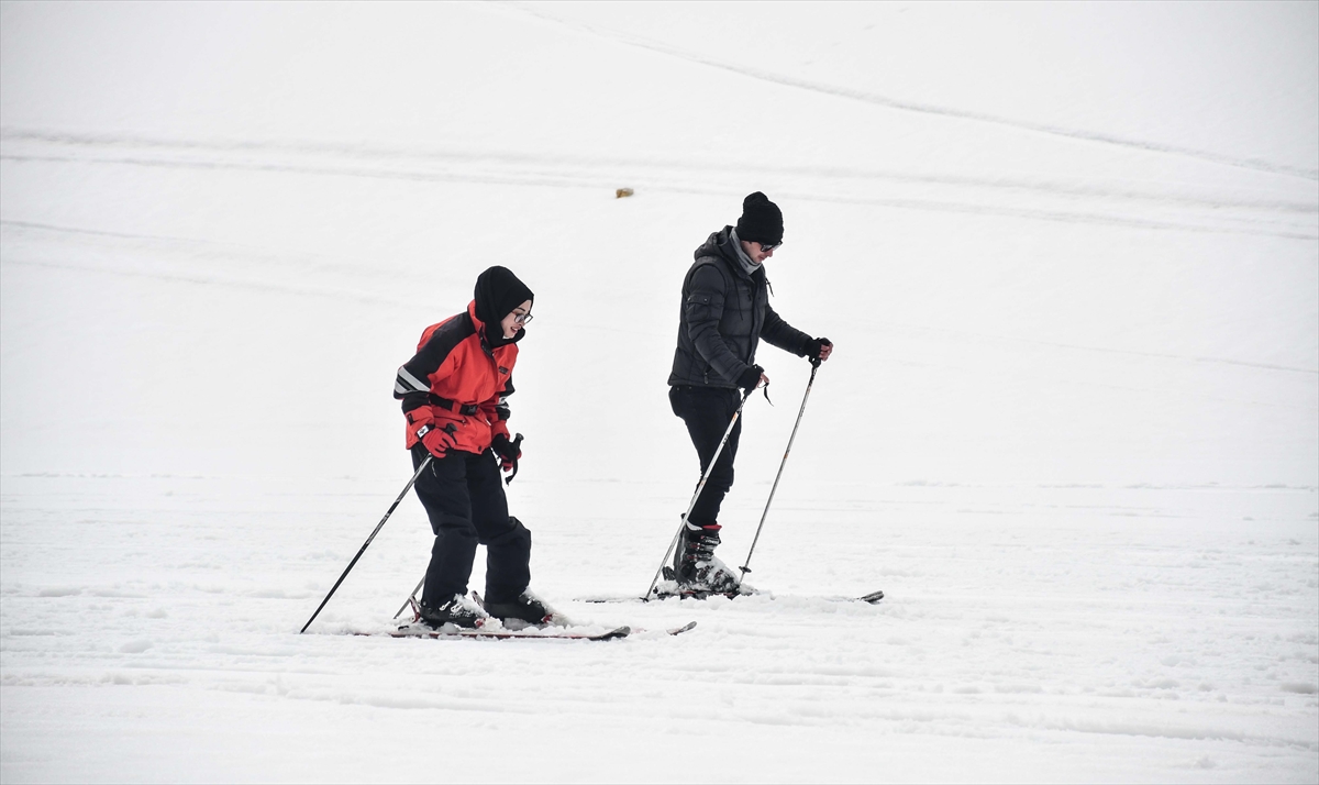 "Şu an 70-80 santimetre kar kalınlığımız mevcut"