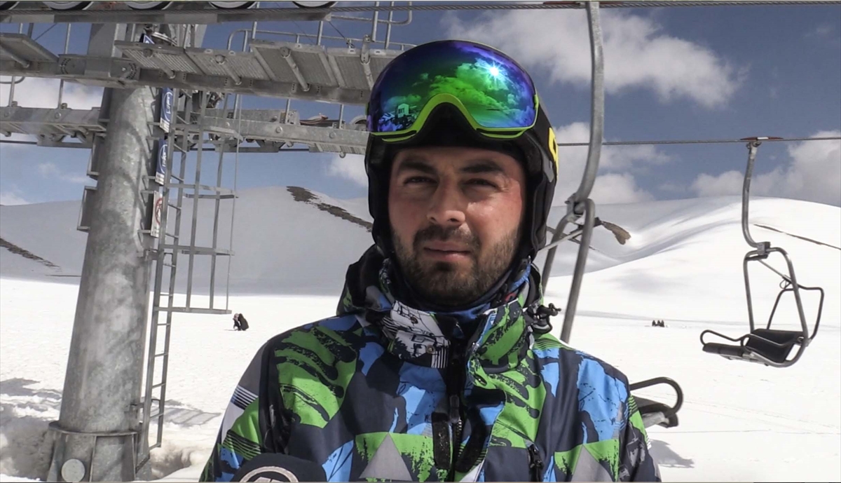 "Tepede güneş varken kayak yapmak çok güzel bir duygu"