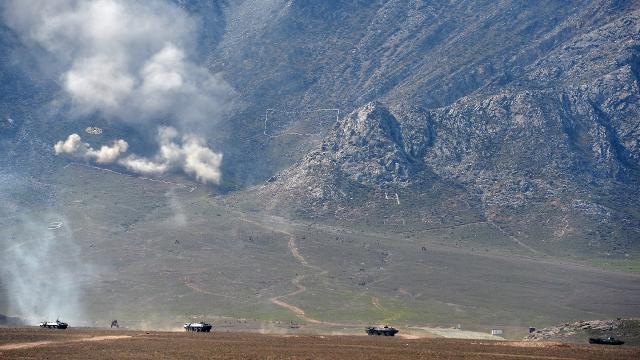 Kırgızistan Silahlı Kuvvetleri geniş çaplı askeri tatbikat düzenledi