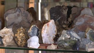 Değerli taşları bulmak için Anadolu'yu adım adım geziyor