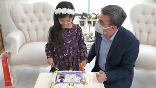 Şehit polisin kızına doğum günü sürprizi