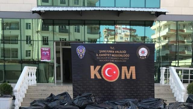 Şanlıurfada 43 bin 500 paket kaçak sigara ele geçirildi