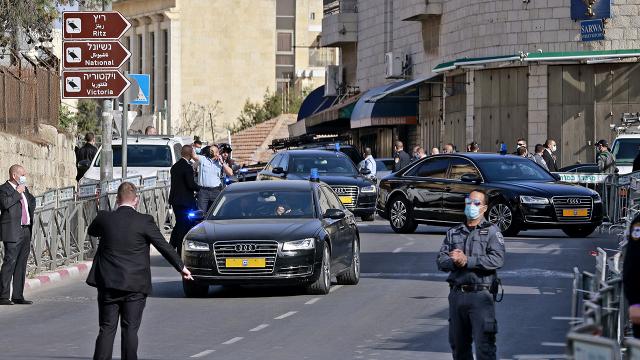 Netanyahu bir kez daha hakim karşısında