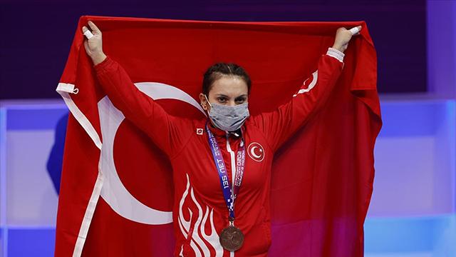 Şaziye Erdoğandan bronz madalya