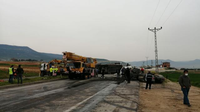 Kahramanmaraşta iki tır çarpıştı: 1 ölü, 1 yaralı