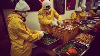 Sokakta yaşayanlara uzanan yardım eli