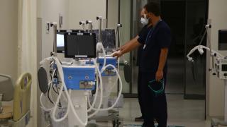 Türkiye, oksijen kıtlığı yaşayan ülkelere "nefes" oldu