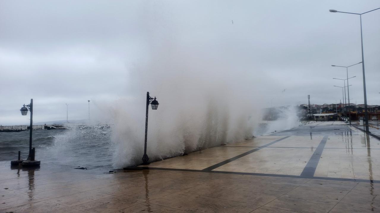 Kuvvetli rüzgar uyarısı