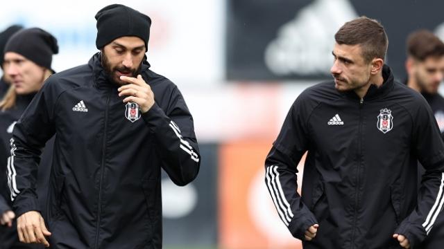 Beşiktaşa Cenk Tosun ve Dorukhan Toközden iyi haber