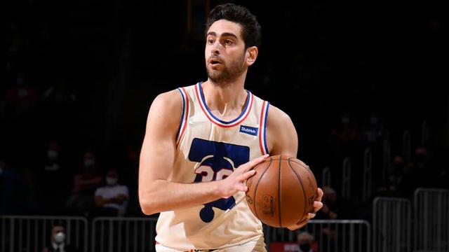Furkandan Philadelphia 76erse 10 sayılık katkı