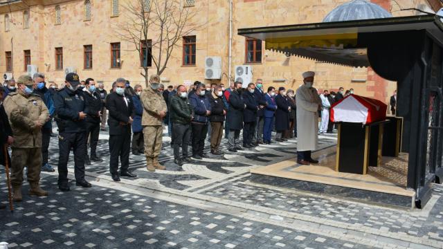 Giresunda vefat eden Kıbrıs gazisi Salih Kemal Baydere son yolculuğuna uğurlandı