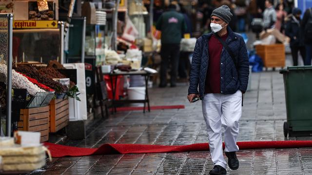 Günlük vaka sayısı en yüksek seviyesine ulaştı